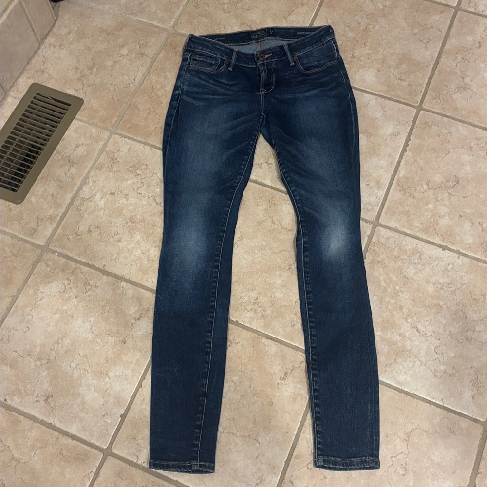 Lucky Brand Dark Blue Skinny Jeans. They are Lolita Skinny Jeans - Picture 3 of 16